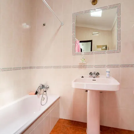 Serradas By Interhome Vau (Obidos)